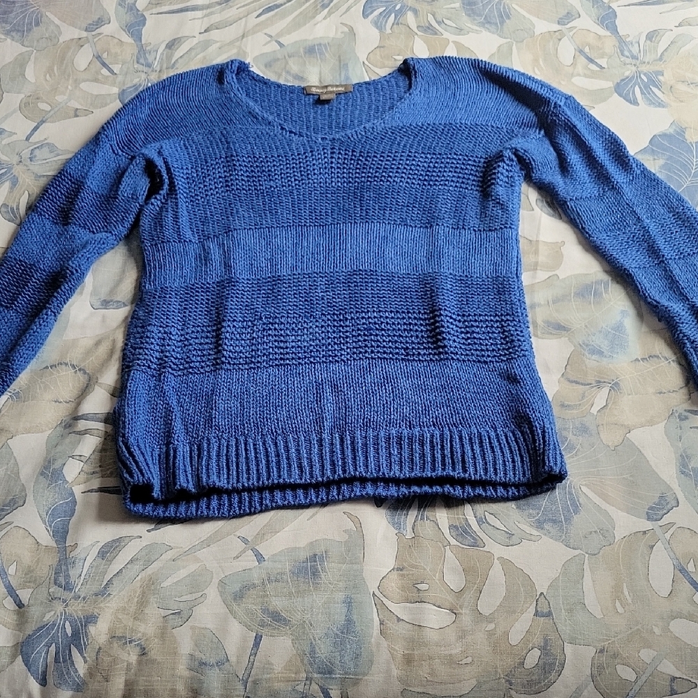Tommy Bahama Elegant Blue V-Neck Sweater for Women, S